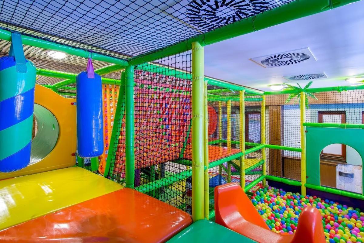 Aplend Wellness Hotel Borovica Strbske Pleso Exterior foto
