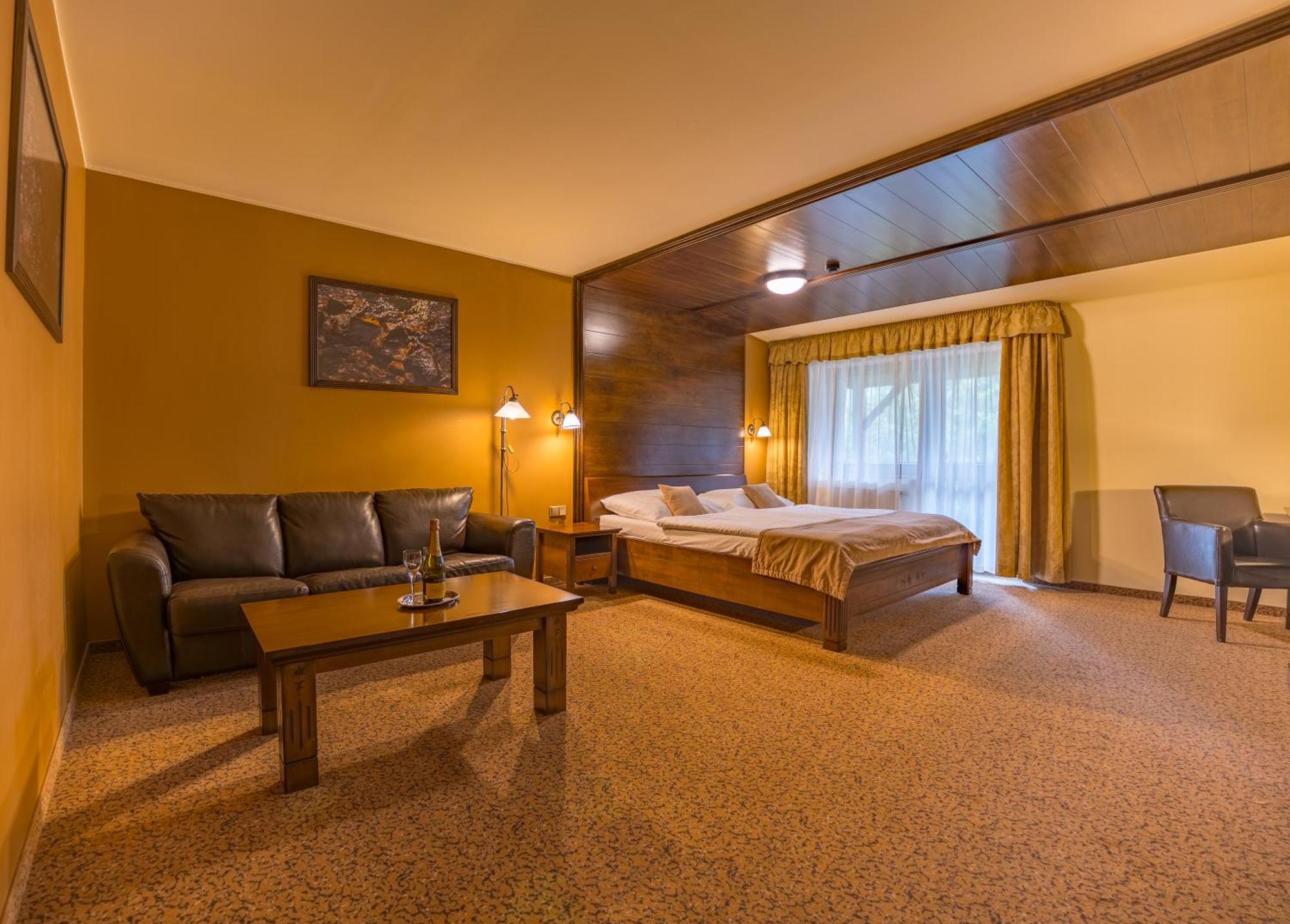Aplend Wellness Hotel Borovica Strbske Pleso Exterior foto