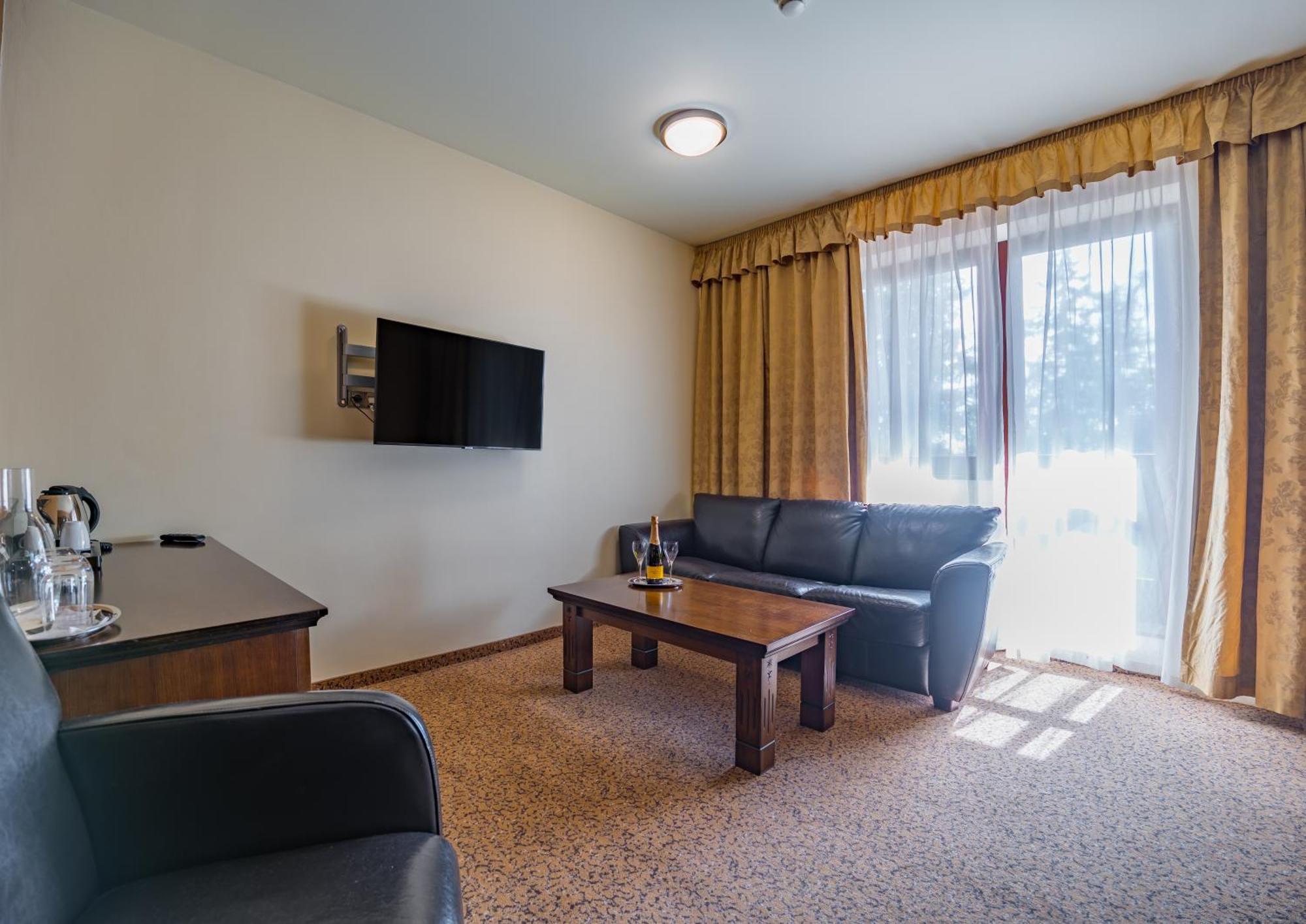 Aplend Wellness Hotel Borovica Strbske Pleso Exterior foto