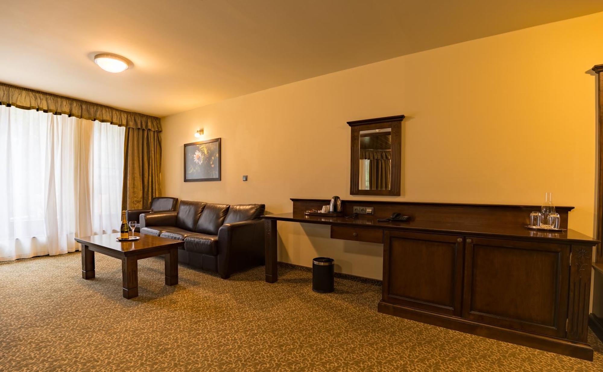 Aplend Wellness Hotel Borovica Strbske Pleso Exterior foto